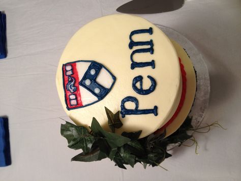 UPenn cake! #graduation University Graduation, Football Cake, Graduation Cookies, College Aesthetic, Food Fantasy, Dental School, Dream College, Academic Motivation, Graduation Cakes