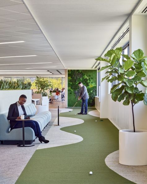 Office Activity Ideas, Creative Agency Office, Agile Workspace, Office Collaboration Space, Hybrid Office, Office Golf, Wall Gardens, Foliage Garden, Gym Lounge