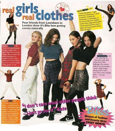 A 90s magazine feature about the fashion of four teenage girls from Lewisham, South London. Moda Z Lat 90., 90s Fashion Catalog, 90s Teen Fashion, 1990s Fashion Trends, Nineties Fashion, 1990 Style, 90s Teen, Mode Grunge, Fashion 90s