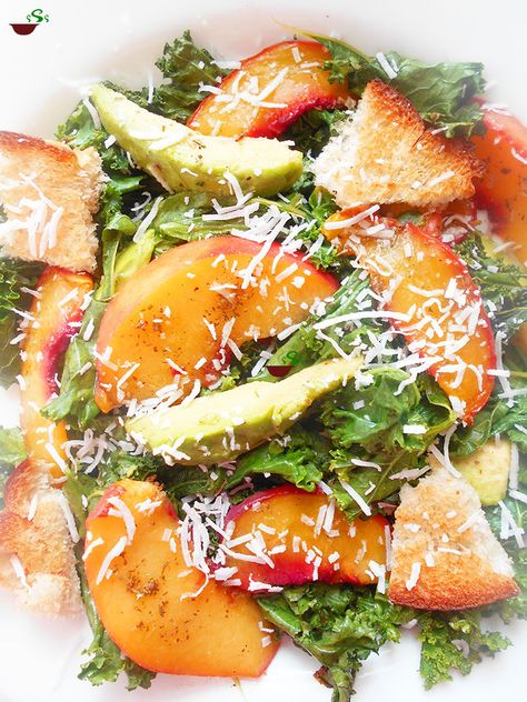 Kale Salad made with coconut and peaches. Perfect healthy meal and dinner idea. Quick salad for vegetarian and vegan Coconut Kale, Healthy Peach Recipes, Salad With Peaches, Easy Salads To Make, Warm Kale Salad, Bread Olive Oil, Caramelized Peaches, Massaged Kale Salad, Grilled Peach Salad