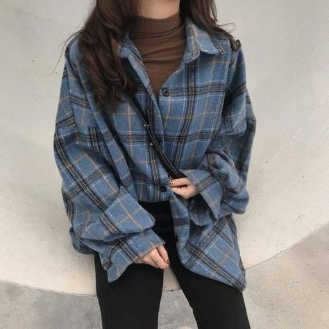 Mode Old School, Pakaian Hipster, Mode Grunge, Flannel Outfits, Fashion 90s, Plaid Shirts, 90's Fashion, Tumblr Outfits, Mode Kpop