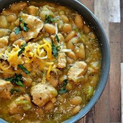 Instant Pot® Yardbird Chili with White Beans White Chicken Chili Instant Pot, Chili With White Beans, Chicken Chili Instant Pot, Chili Instant Pot, White Bean Recipes, Hearty Chili, Chili Cook Off, Northern Beans, Oven Roasted Chicken