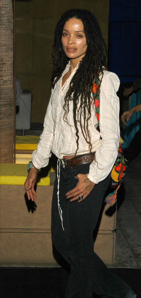 Lisa Bonet's Style Evolution: Badass Boho Chic Since The '80s Zoe Kravitz Mom, Biracial Hair, The Cosby Show, Lisa Bonet, Estilo Hippie, Zoe Kravitz, Woman Crush, Cultura Pop, Mom Style