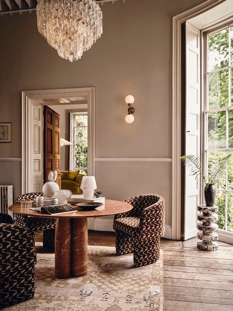 Soho House Barcelona, Berlin Street Style, Modern Dining Furniture, Soho Home, Soho House, House Layouts, Dining Room Design, Upholstered Dining Chairs, Dining Table Chairs