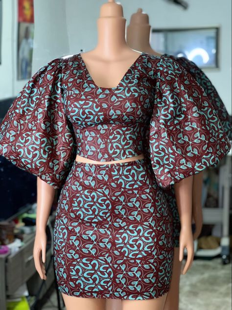 Simple Dress Styles, Ankara Dress Designs, Ankara Styles For Women, Ankara Short Gown Styles, African Print Dress Ankara, Short African Dresses, African Fashion Skirts, Afrikaanse Mode, African Wear Dresses