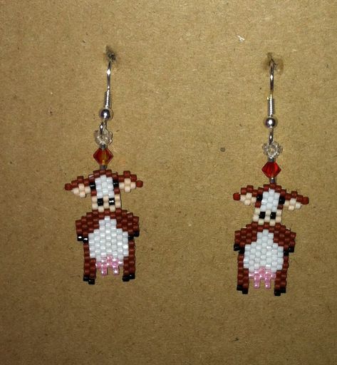 Small seed bead cow earrings, beaded earrings Beaded Cow Earrings, Beaded Cow Skulls, Cow Jewelry, Beading Flowers, Beaded Critters, Character Earrings, 3d Beading, Cow Earrings, Beaded Patterns