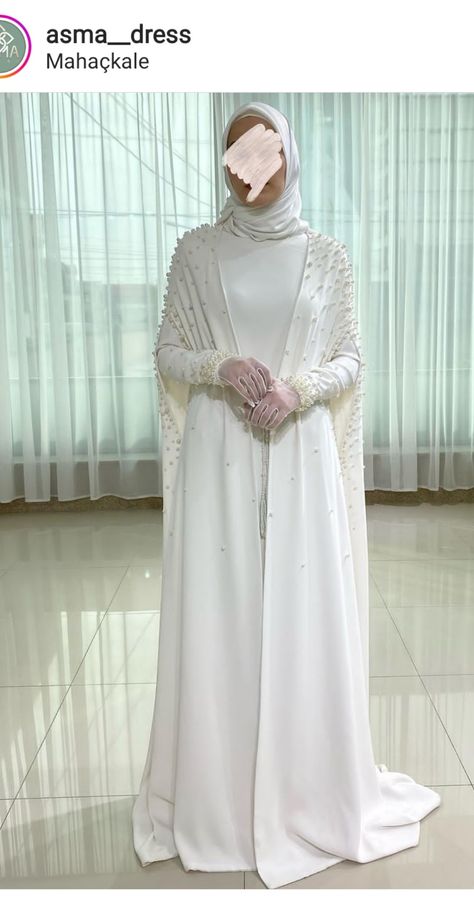 Wedding Abaya Hijab Bride, White Bridal Abaya, Nikkah Abaya White, White Abaya Wedding, Arabian Wedding Dress, Muslim Nikah Dresses, Nikah Abaya, Abaya Wedding Dress, Nikkah Abaya