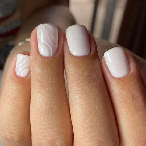 Summer Holiday Biab Nails Short, Short Wavy Nails, Wedding Celebrity, White Gel Nails, Gel Nails French, Summer Fashion Women, Manicure Nail Designs, Short Gel Nails, Beige Nails