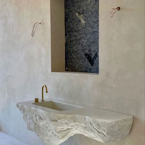 Natural Stone Bathroom Vanity, Natural Stone Vanity, Spa Sink Ideas, Raw Interior Design, Stone Sink Bathroom, Carved Sink, Natural Stone Sink, Natural Stone Bathroom, Stone Bathroom Sink