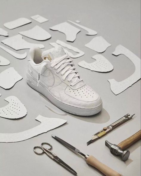 Virgil Abloh Louis Vuitton, Nike Air Force 1s, Sneakers Patterns, Kids Class, Shoe Pattern, Louis Vuitton Official, French Brands, Virgil Abloh, Designer Sneakers