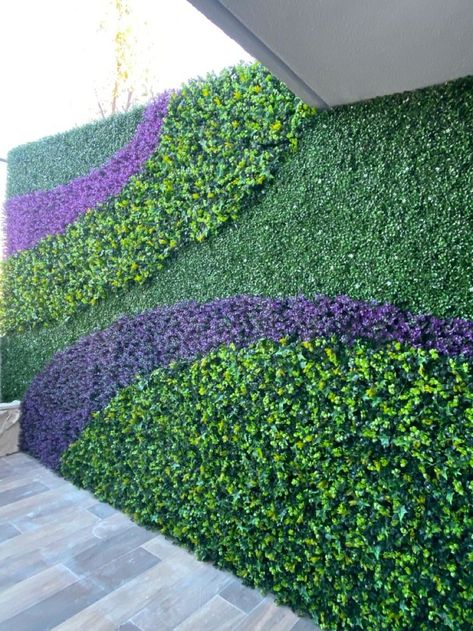 Artificial Grass Ideas Green Walls, Artificial Grass Design, Fence Landscaping Ideas, Artificial Grass Backyard, Jardin Vertical Artificial, Vertikal Garden, Artificial Grass Wall, Grass Design, Wall Green