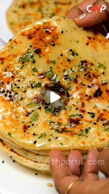 Aloo Naan Recipe, Aloo Naan, Peanut Chutney, Tandoori Roti, Budget Family Meals, Recipe Step By Step, Sweet Recipe, Ingredients List, Pakistani Food