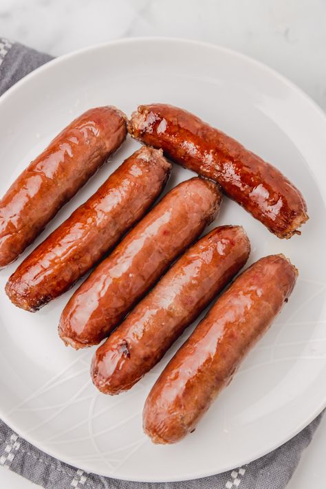 Fried Sausage Recipes, Cook Sausage In Oven, Aidells Chicken Sausage, Defrost Chicken, Fried Sausage, Frozen Beef, Beans On Toast, Frozen Breakfast, Beef Sausage