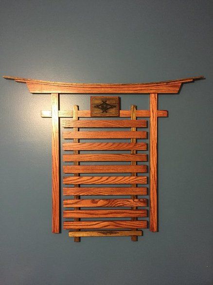 Karate Belt Holder, Taekwondo Belt Display, Karate Belt Display, Martial Arts Belt Display, Dojo Ideas, Kenpo Karate, Karate Dojo, Karate Belt, Belt Rack