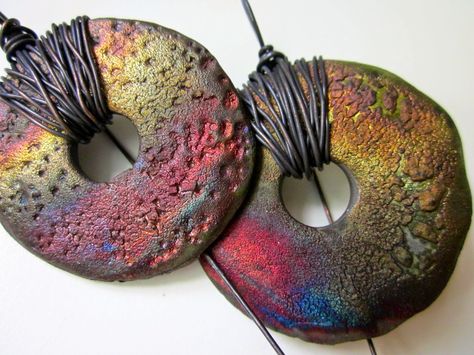 Earrings Everyday: Ode to Raku Raku Earrings, Raku Jewelry, Clay Pendants, Earring Inspiration, Polymer Inspiration, Ceramic Artwork, Polymer Earrings, Clay Inspiration, Earrings Everyday