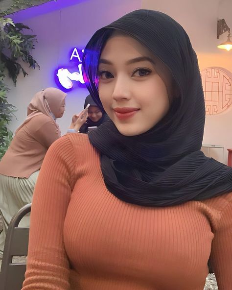 Foto Cewek Hijab Aesthetic, Dance Style Outfits, Teen Celebrities, Hijab Fashionista, Hijab Aesthetic, Muslim Women Hijab, Beautiful Muslim Women, Hijab Chic, Fesyen Hijab