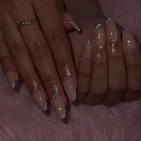 Short Nail Designs White Silver Glitter, Nail Inspo White And Silver, Simple And Elegant Nails Classy, Short Sparkly Nails Simple, French Nails Almond With Diamonds, Silver Clear Nails, Cute Almond Nails Design Birthday, Birthday Nails French Tip Glitter, Classy French Tip Nails Sparkle