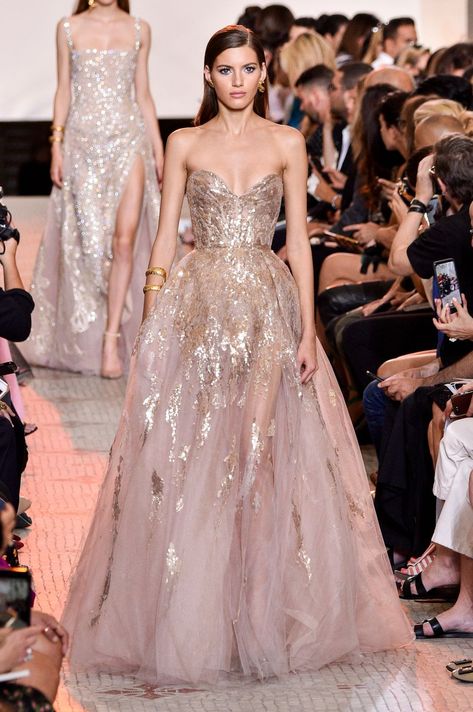 33 Of The Most Show-Stopping Looks From Paris Fall 2018 Couture Week | HuffPost Life Mark Bumgarner, Peter White, Ellie Saab, Elie Saab Couture, Beauty Dress, Couture Week, Gala Dresses, Couture Gowns, Gorgeous Gowns