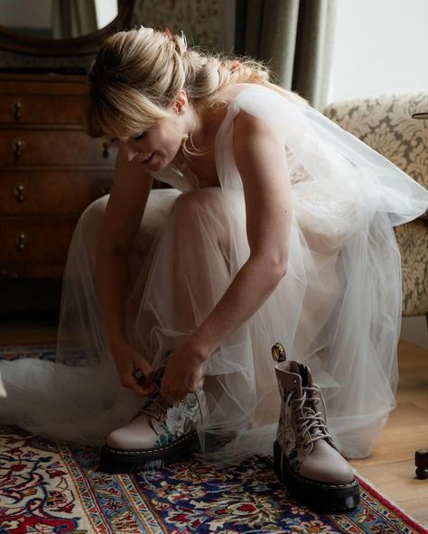 The best bridal prep photos involve custom Doc Martens… Yep I’m biased, but LOOK AT HOW GORGEOUS THESE PHOTOS ARE 😱. 📷 @themcyoungs 💐 @breaghabloomsgla . . #wedding #bridalprep #docmartens #drmartens @drmartensofficial @rockmywedding #weddinginspiration #ukwedding Doc Martens Wedding Dress, Wedding Doc Martens, Custom Doc Martens, Bridal Prep Photos, Bespoke Jacket, Soft Goth, Bridal Prep, Wedding Boots, Doc Marten