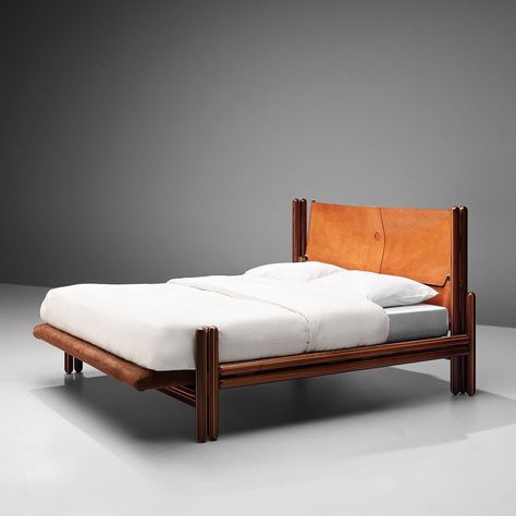 MORENTZ on Instagram: “Carlo Scarpa for Simon Gavina, 'Toledo' bed, rosewood, maple, brass, leather, Italy, 1975 ⠀⠀⠀⠀⠀⠀⠀⠀⠀ This queen size bed was designed by…” Dining Room Arm Chairs, Leather Headboard, Carlo Scarpa, Queen Size Bed, Decorating Shelves, Beds & Bed Frames, Upholstered Headboard, Queen Size Bedding, King Size Bed