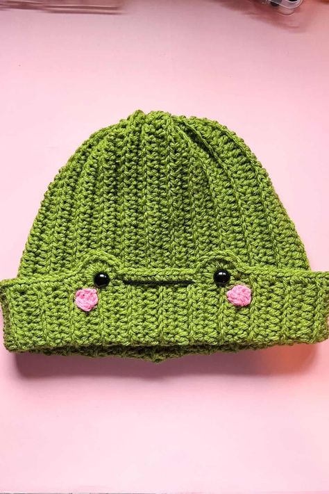 Crochet Frog Hat Pattern - thecaffeinatedsnail.com Crochet Frog Hat Pattern, Frog Hat Pattern, Crochet Frog Hat, Bear Hat Pattern, Make For Beginners, Crochet Bear Hat, Bulky Yarn Crochet, Beanie Pattern Free, Crochet Beanie Pattern Free