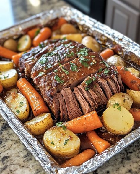 Life doesn't get easier than this 3-packet dish! Yummy! 3 Packet Pot Roast, Packet Pot Roast, Casserole Kitchen, Foil Packet, Beef Casserole Recipes, Ranch Dressing Mix, Pot Roast Recipes, Main Dish Salads, Chuck Roast