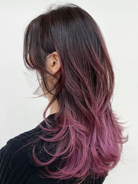 Dark Hair Colorful Highlights, Pink Highlights On Black Hair, Dyed Tips Hair, Colored Hair Ends, Dyed Ends Of Hair, Ideas Pelo, Hair Dye Color Ideas, Color Bob, Purple Hair Highlights