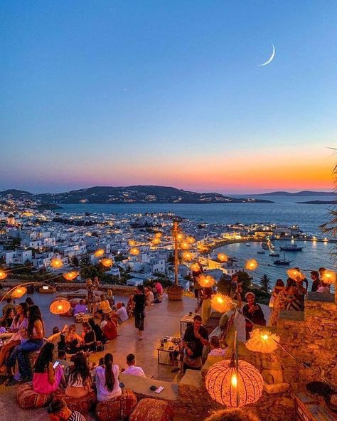 Grecia Santorini, Virtual Travel, Dream Vacations Destinations, Greece Vacation, Greece Holiday, Mykonos Greece, Greece Islands, Countries To Visit, Perfect Photos