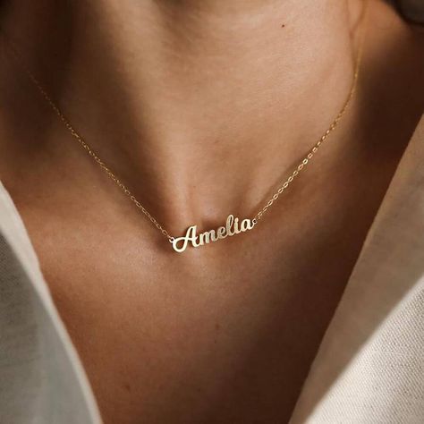 Solid Necklace, Gold Font, Inexpensive Jewelry, Name Necklaces, Gold Name Necklace, Mens Jewelry Necklace, Personalized Gifts For Mom, Custom Name Necklace, Cute Necklace