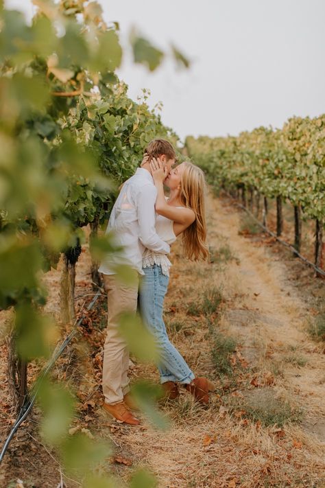 Engagement Theme Photoshoot, Vineyard Couple Pictures, Wine Vineyard Engagement Photos, Vineyard Couple Aesthetic, Winery Couples Photoshoot, Napa Valley Engagement Photos, Winery Couples Photography, Proposal Ideas Pictures, Winery Couple Pictures