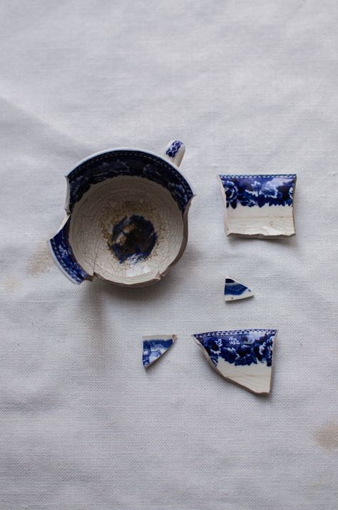 A broken tea cup. Wabi Sabi Photography, Broken Teacup, Bohemia Photos, Text Painting, Broken Wall, Dangerous Liaisons, Break Wall, Author Branding, Natural Photography