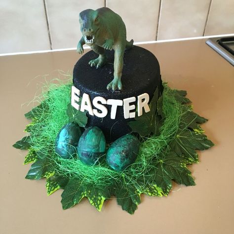 Easter Hat Ideas, Boys Easter Hat, Easter Bonnet Ideas, Easter Bonnets For Boys, Easter Bonnet Hat, Easter Hat Parade, Easter Hat, Crazy Hat Day, Dinosaur Egg