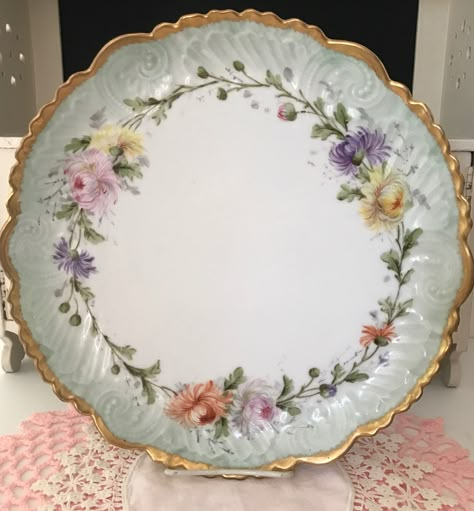 "BEAUTIFUL! ANTIQUE early 1900s - V F LIMOGES FRANCE 12 1/2\" LARGE CABINET CHARGER DISPLAY PLATE - FRENCH HAND PAINTED COLORFUL PASTELS LUSH FLOWERS - WHITE BACKGROUND WITH PASTEL GREEN & BRILLIANT 22K GOLD GILDED ROCOCCO RIM.  BEAUTIFUL CONDITION!  No chips, no cracks, no hairlines, no damage, no repairs.  Marked on back with the circular V F LIMOGES FRANCE backstamp.  REALLY SO PRETTY!" China Painting Porcelain, Fine China Patterns, Antique Haviland Limoges, Fine China Dinnerware, Limoges China, Mini Teapot, Antique Dishes, Charger Plate, Large Cabinet