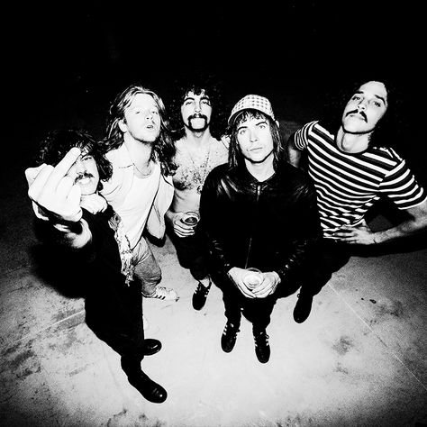 NEWS: The reggae rock band, Sticky Fingers, have announced a North American tour, for April and May. Bootleg Rascal will join the tour, as support. Details at http://digtb.us/1nFuh7J Black And White Band Photos, 5 Piece Band Photos, 90s Band Photos, Cool Band Photos, Rock Band Photoshoot Ideas, Band Photo Ideas, Band Pictures Ideas, Rock Band Photoshoot, Band Photoshoot Ideas