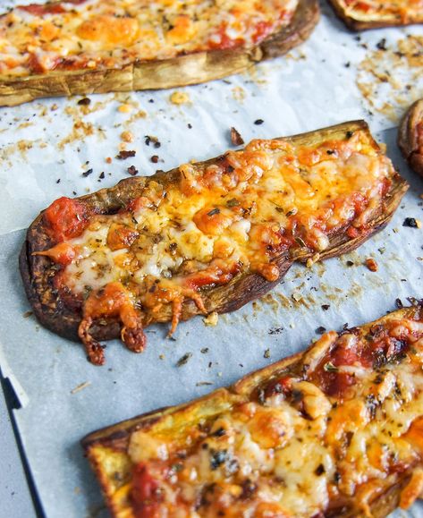 Fresh Marinara Sauce, Pizza Craving, Eggplant Pizza, Eggplant Pizzas, Stuffed Eggplant, Craving Pizza, Shredded Mozzarella, Marinara Sauce, Parmesan Cheese