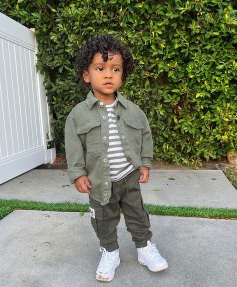 Mixed Toddler Boy, Little Boy Outfits Black Boys, Toddler Boy Aesthetic, Baby Boy Fall Outfits, Toddler Designer Clothes, Baby Boy Swag, Boys Fall Outfits, Toddler Wearing