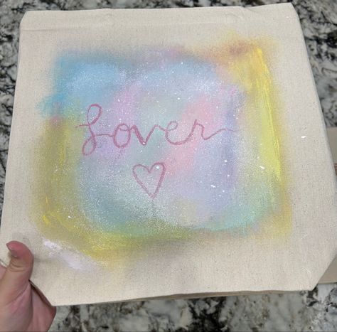 Totebag Painting Ideas Taylor Swift, Decorated Tote Bags, Handpainted Tote, Handpainted Tote Bags, Taylor Swift Lover, Craft Tote, Painted Tote, Painted Bags, Diy Tote Bag