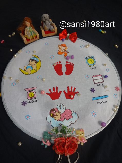 Fabric painting Chatthi Ceremony Clothes, Chathi Decoration Godadi, Fabric Painting Baby Rumal, Welcome Baby Rumal Painting, Baby Chathi Decoration, Chathi Decoration, Baby Rumal Design, Baby Rumal, Welcome Home Decorations