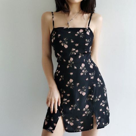 Camisole Dress, Korean Girl Fashion, Ulzzang Fashion, Bad Girl, Cute Casual Outfits, My Closet, Pretty Dresses, Pretty Outfits, Dress Making