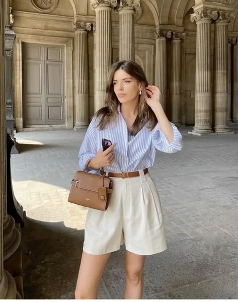 Italian Summer Outfits, Elegant Classy Outfits, Summer Office Outfits, Chic Business Casual, High Waisted Dress Pants, Professional Outfits Women, Business Outfits Women, Business Casual Outfits For Work, Business Casual Outfits For Women