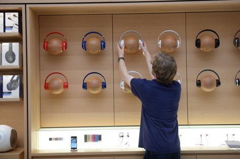 Headphone Display, Electronics Store Design, Skull Furniture, Mobile Shop Design, Cell Phone Store, Wall Display Cabinet, Phone Store, Kiosk Design, Retail Shelving