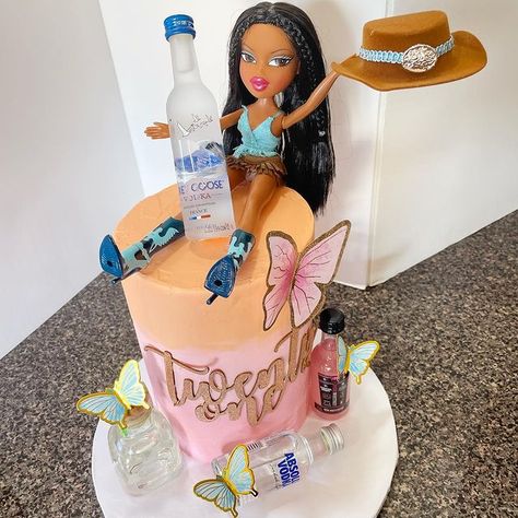 Bratz 21st Birthday Cake, Drunk Bratz Cake, Brats Cake, Bratz 21st Birthday, Bratz Cake Ideas, Bratz Doll Cake, Bratz Party Decorations, Bratz Birthday Cake, Bratz Birthday Party Ideas