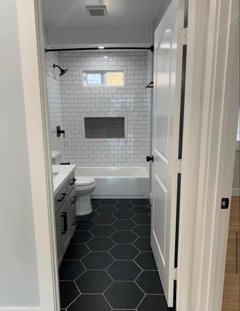 Bilevel Bathroom Remodel, Small Bathroom Design Black And White, Small Main Bathroom Ideas Modern, Tiled Shower With Window, Bathroom Remodel Gray Floor, Bathroom Shower Window Ideas, 5 By 8 Bathroom Ideas, Small Full Bathroom Remodel With Tub, Small Rectangular Bathroom Ideas