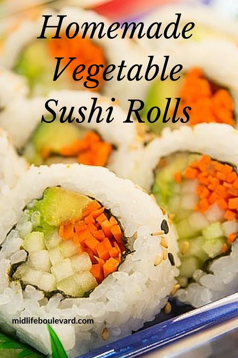 Vegetable Sushi Rolls, Sushi Recipes For Beginners, Vegetarian Sushi Recipes, Vegetarian Sushi Rolls, Veggie Sushi Rolls, Vegetable Sushi, Vegetable Rolls, Homemade Sushi Rolls, Nori Rolls