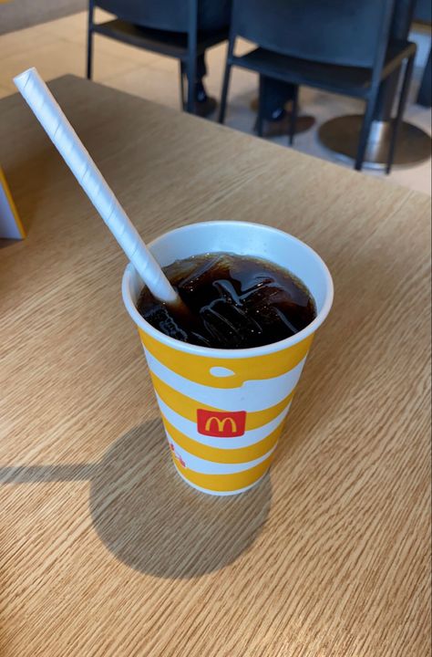 #mcdonalds #mccafe #pepsi #iced #cafe #restaurant #pinterest Mcdonalds Coke Aesthetic, Coke Drink, Dr Pepper, Food Obsession, Cafe Restaurant, Fix It, Yummy Food, Cafe, Restaurant