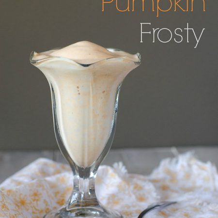 Wendy's-Style Pumpkin Frosty Dessert Wendy's Frosty, Wendys Frosty, Frosty Recipe, Homemade Pumpkin, Cool Whip, Ice Cream Maker, Homemade Chocolate, Frozen Desserts, Pumpkin Puree