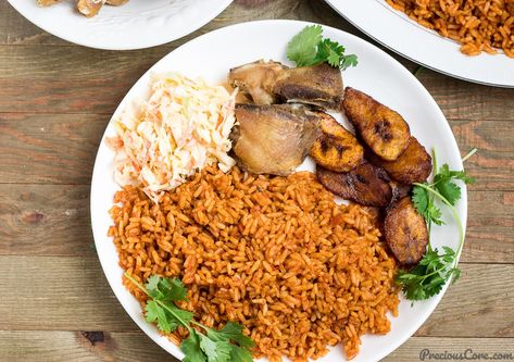 NIGERIAN JOLLOF RICE Nigerian Rice, Jollof Rice Nigerian, Nigerian Jollof Rice, Jollof Rice Recipe, Moroccan Vegetables, Chicken And Rice Dishes, African Vibes, African Foods, Food Rice