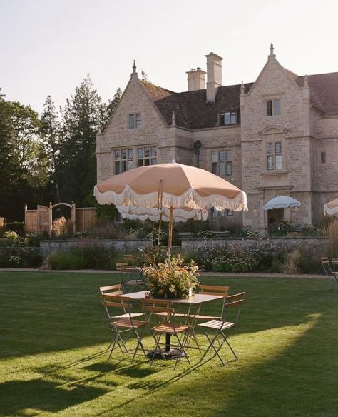 Kin House (@kinhousewiltshire) • Instagram photos and videos Georgian Manor, High Line, Wedding Florals, Cocktail Hour, Private Event, Wedding Themes, Floral Wedding, Instagram A, House Interior