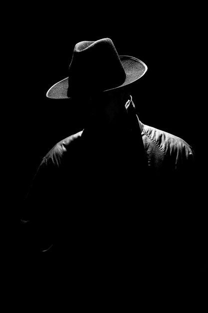 Silhouette Photography Men, Man Silhouette Aesthetic, Men In Black Aesthetic, Man In Darkness, Dark Men Aesthetic, Night Photography Aesthetic, Men With Hats, The Hat Man, Dark Personality