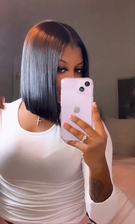 Leave Out Bob, Middle Part Bob Quick Weave, Middle Part Bob Black Women, Side Part Bob Weave, Bob Middle Part, Quickweave Bob, Natural Hair Bob Cut, Middle Part Bob, Fringe Wig